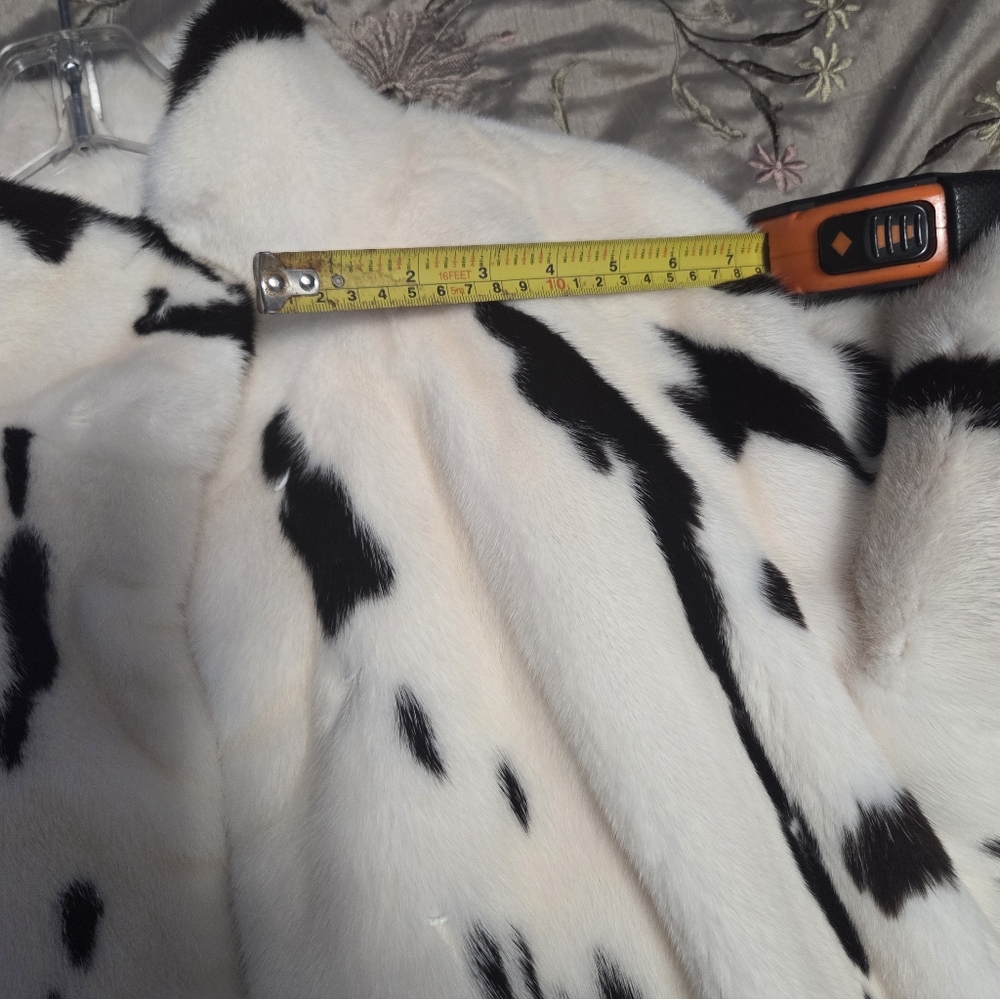 Brand New Luxury JAGUAR MINK 3/4 COAT.. - Picture 13 of 16